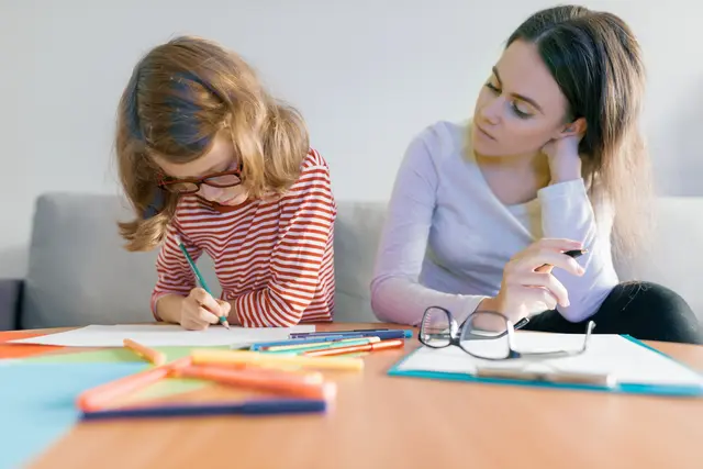 Rund 338.000 Kinder und Jugendliche erhalten Nachhilfe. Das entspricht 32 Prozent aller Schülerinnen und Schüler. (Symbolbild) | Foto: Valerii_Honcharuk/Smarterpix