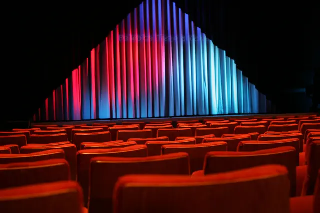 Aufgrund des regnerischen Wetters muss das Sommerkino heute Dienstag, 18. August 2026, in das Filmkulturzentrum "Das Kino" verlegt werden. Gezeigt wird heute der Film "Happy". Beginn ist um 21 Uhr, der Eintritt ist kostenlos. | Foto: Symbolfoto: Neumayr