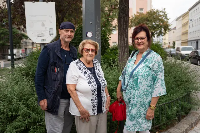 Von links: Sohn Heinz Junior, Ehefrau Hannelore und Tochter Hannelore Junior. | Foto: Sade Jerabek/MeinBezirk