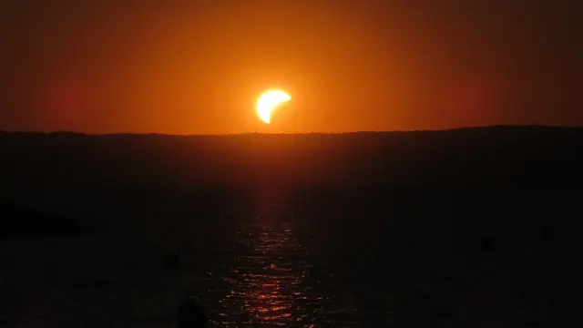 12.08.2026 die Sonne sinkt tiefer (jetzt geht es ohne Folie)