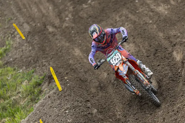 Mit zwei soliden Läufen bei der Motocross EM in Schweden fixiert Moritz Ernecker nun einmal Gesamtrang zwei.  | Foto: jpacevedophoto/Juan Pablo Acevedo