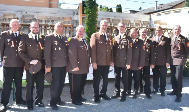 Stolz auf die Geschichte: Kommandant OBI Christopher Zeiner blickt mit Stolz auf 125 Jahre Feuerwehr Kleinhöflein zurück. | Foto: Herbert Schleich