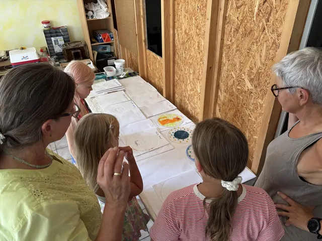 Einblicke in die Prozesse der Glaskunst. | Foto: Lauren Fahrenberger / MeinBezirk