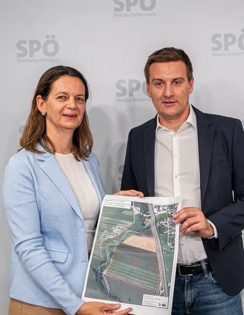 LAbg. Bgm. Kerstin Suchan-Mayr aus St. Valentin und Kontroll-Landesrat Sven Hergovich | Foto: SPÖ