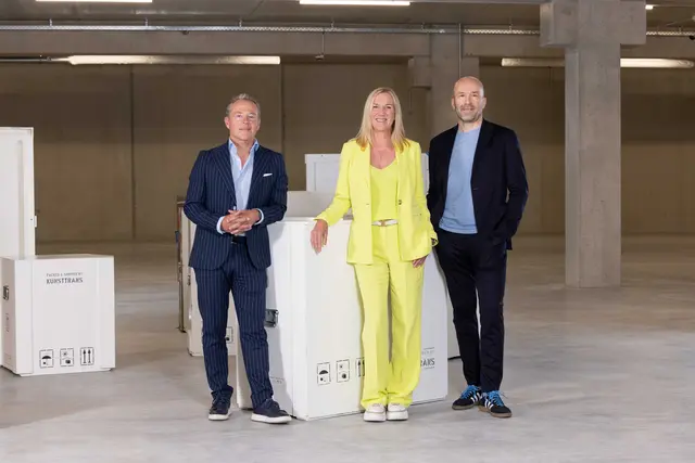 v.l.: COO Gregor Kahr, CEO Birgit Vikas und CFO Andreas Kratohwil im Kunsttrans-Depot.  | Foto: Kunsttrans.com