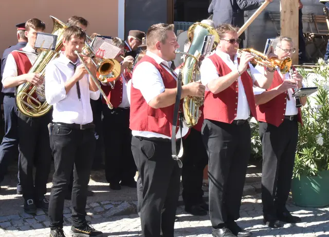 Musikalische Begleitung vom Windmühlenecho | Foto: Herbert Schleich