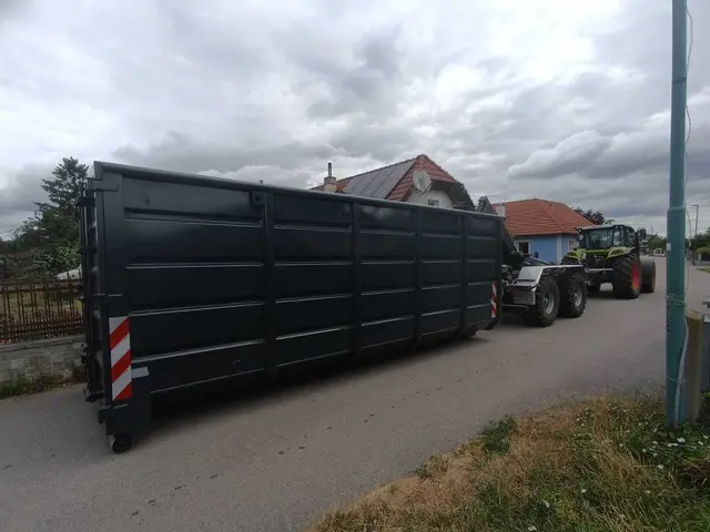 Einsatz bei jedem Wetter: Auch im Winter sorgt FAG Lackner mit professioneller Schneeräumung und Streudienst für sichere Verkehrsflächen. | Foto: LAG Lackner