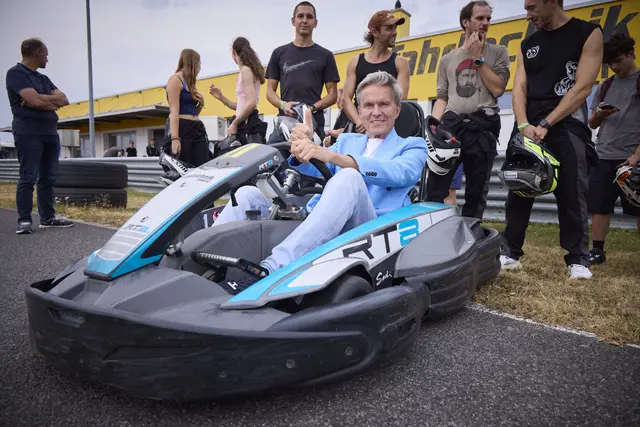 Alfons Haider posiert im Kart. | Foto: ÖAMTC/APA-Fotoservice/Ben Leitner