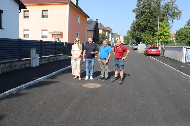 Amra Haller, Bernd Rehschützecker, Bruno Wiry und Klaus Wallner in der Beethovengasse.