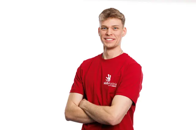 Elias Stephan, Möbeltischler aus Bad Sauerbrunn (Burgenland)arbeitet bei List General Contractor GmbH, Bad Erlach | Foto: SkillsAustria/Wieser