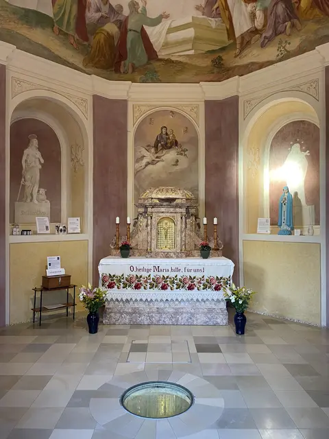 Der Altar der Bründlkapelle  | Foto: Pfarrgemeinderat Grainbrunn