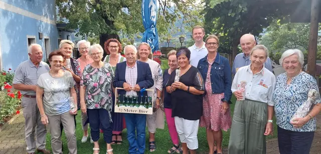 Beim Sommerfest des Seniorenbuden Bruck/Mur wurde Werner Friedrichs Geburtstag gebührend gefeiert. | Foto: Seniorenbund Bruck/Mur