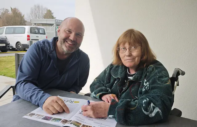 Daniel Hinterleitner MIT Brigitte Edinger.  | Foto: Caritas