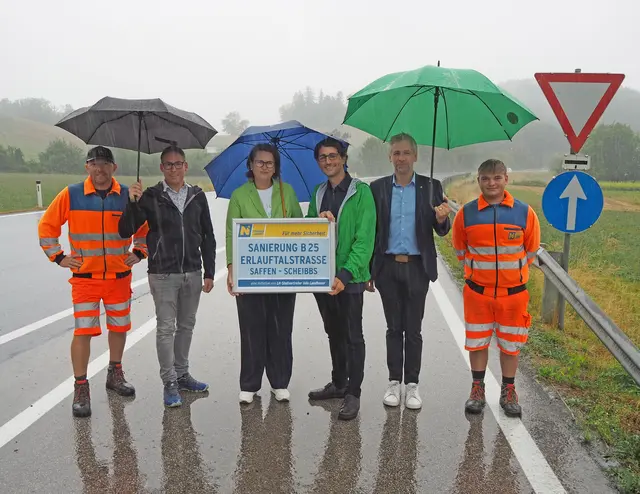 Straßensanierung auf der B25 in Scheibbs abgeschlossen: Fahrbahnerneuerung im Bereich Saffen auf rund 1,8 Kilometern abgeschlossen – Land NÖ investiert 345.000 Euro.
 | Foto: NÖ Straßendienst