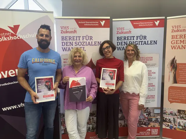 Markus Führer, Beate Gfrerer, Alessandra Bianchi und Felicitas Wachschütz (von links) haben das neue VHS-Programm letzte Woche in Villach vorgestellt. | Foto: MeinBezirk.at/Peter Kleinrath