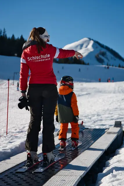 Mit der Sicherung des Skigebietes auf der Postalm bietet man eine wichtige Möglichkeit, dass auch künftige Generationen ordentlich Skifahren lernen können. | Foto: Winterpark Postalm GmbH &amp; Co KG