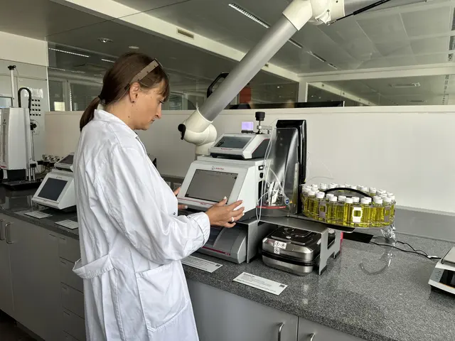Yuliia Chamata musste wegen des Krieges ihre Heimat Ukraine verlassen, heute steht sie dank AMS vor dem erfolgreichen Abschluss ihrer zweijährigen Ausbildung am Chemie-Kolleg in Graz. | Foto: Yuliia Chamata
