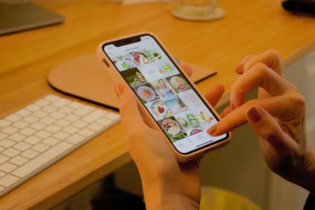 Durch den Social-Media-Konsum leidet die Produktivität im Alltag oder die Konzentrationsfähgikeit. (Symbolfoto) | Foto: Gabrielle Henderson/Unsplash