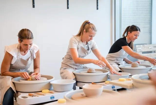Die Unternehmerinnen bei der Arbeit