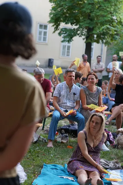 Das Publikum war zugleich auch die Jury.  | Foto: Philli Kaufmann