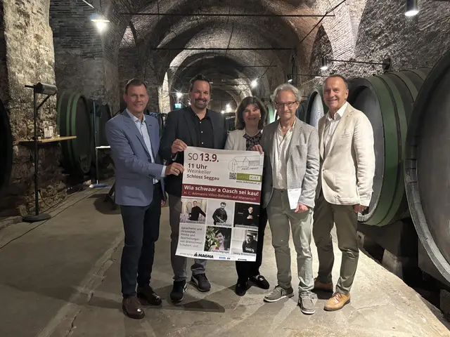 Freuen sich auf die nächsten Programmhöhepunkte (v.l.): Bürgermeister Daniel Kos, LeibnitzKult-Obmann Gernot Kratzer, Schloss Seggau-Dir. Andrea Kager-Schwar, der künstlerische Leiter Rafael Catalá und Wolfgang Schrei (Sponsor Steiermärkische Sparkasse) | Foto: MeinBezirk/Waltraud Fischer