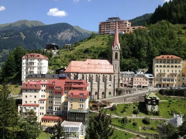 Auffällig ist, dass einzelne Pongauer Gemeinden trotz des rückläufigen Trends im Vergleich zum Juni 2025 Zuwächse verzeichneten. So legte Bad Gastein gegenüber dem Vorjahr um 11,8 Prozent zu. | Foto: pixabay / Separatus