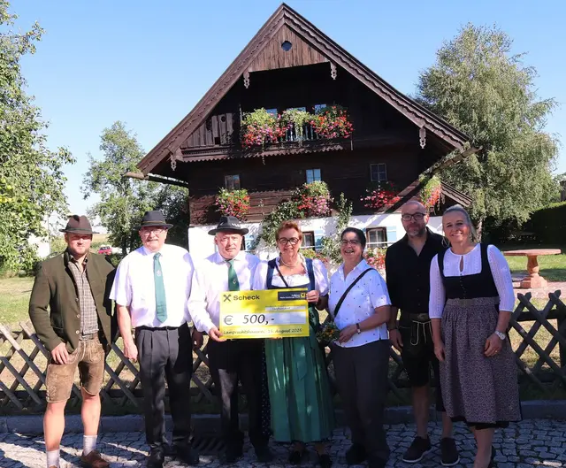 Die erzielten Spenden in Lamprechtshausen in Höhe von 126 Euro wurden auf insgesamt 500 Euro erhöht. | Foto: TVB Lamprechtshausen