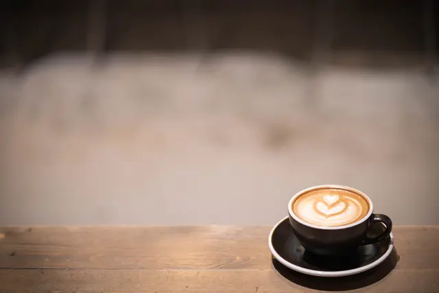 Im Lebenscafé für Trauernde in Hochburg-Ach finden Betroffene Gemeinschaft und Verständnis. | Foto: jessicakwok-coffee