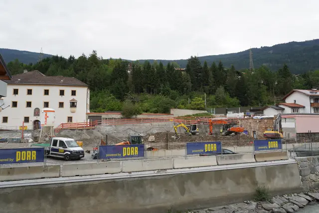 "Matrei erhält um 14 Millionen ein Gesamtprojekt samt neuem Kindercampus. Für dieses Geld bauen andere Gemeinden lediglich eine Bildungseinrichtung", so Geir. | Foto: Kainz