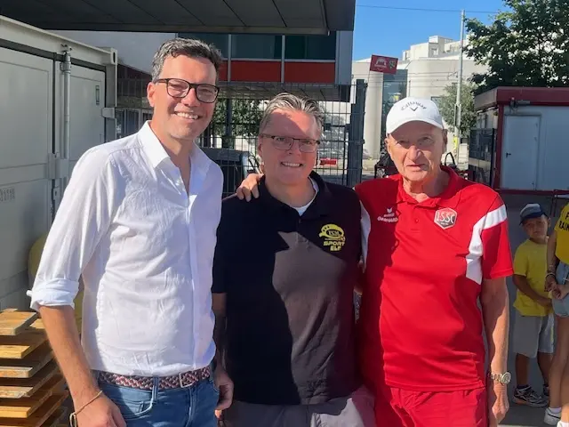 Heinrich Himmer (SPÖ), FC. Mariahilf-Obmann Alfred Gierlinger und Gerhard Marischka.  | Foto: z.V.g.