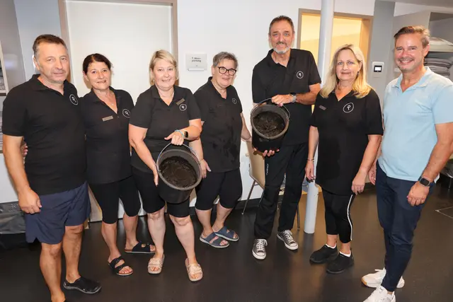 Das Team vom Reduce freute sich über den besonderen Praktikanten in ihrem Hause. | Foto: AK Burgenland