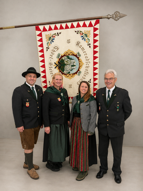 v. l.: Bezirksobmann Gernot Peroutka, Bezirks Frauenreferentin Katrin Weissenbacher, Bezirks Frauenreferentin-Stv. Sabine Strecher, OV-Thörl Obmann Erich Graf. | Foto: ÖKB
