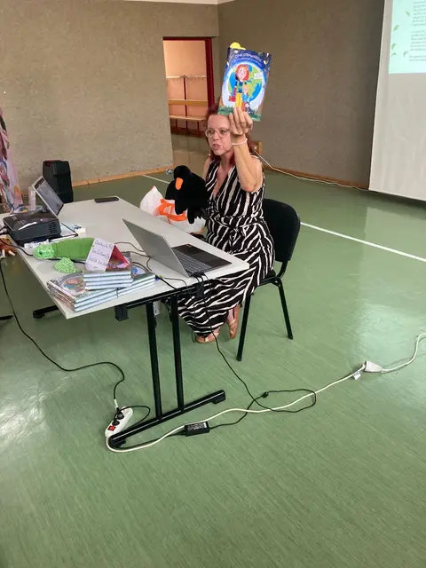 Dr. Sonja Tegischer bei der Lesung aus ihrem Buch | Foto: Franz Pieber