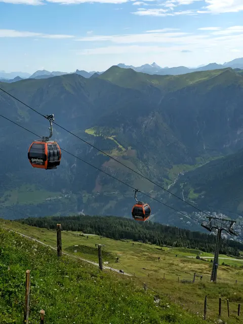 Bad Gastein: 81.334 Übernachtungen; Bad Hofgastein: 76.461; | Foto: pexels / Ivan Dražić