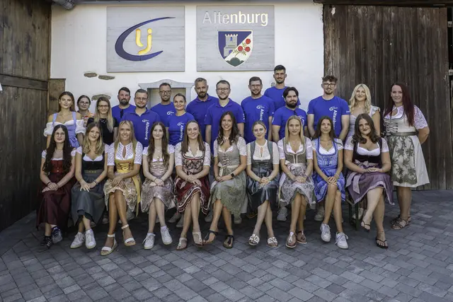 Bei Kaiserwetter ging das traditionelle Hoffest der Landjugend Altenburg bereits zum 15. Mal über die Bühne. | Foto: MARIO HOFMANN