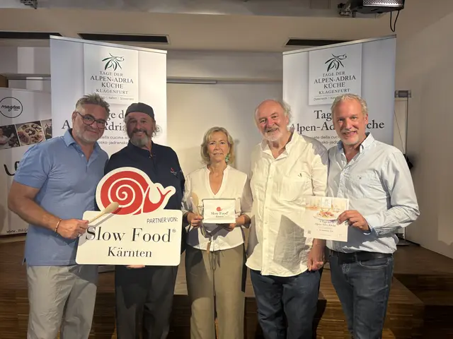 Adi Kulterer, Gottfried und Ingrid Bachler, Lojze Wieser und Helmut Micheler bei der Pressekonferenz zu den 9. Tagen der Alpen-Adria-Küche | Foto: MeinBezirk/Birgit Lenhardt