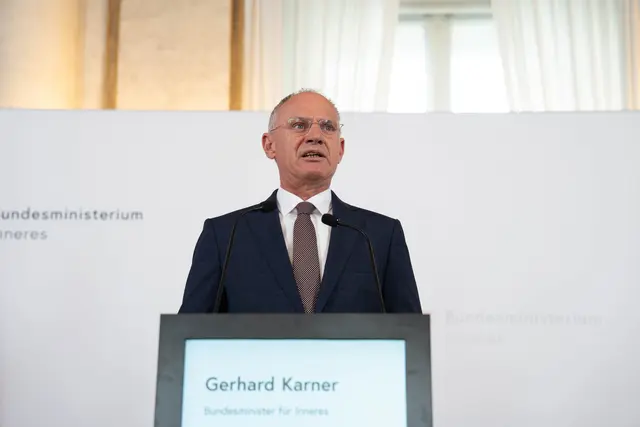 Für Innenminister Gerhard Karner (ÖVP) gehört die Jugendkriminalität zu den "Sorgenkindern".  | Foto: Sade Jerabek/Mein Bezirk