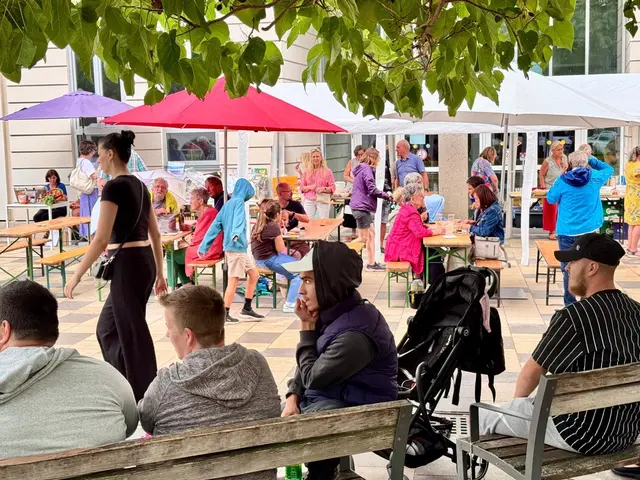 Der Verein Mitten in Hernals lädt wieder zum großen Sommerfest ins Grätzl.  | Foto: Heidi Winkler
