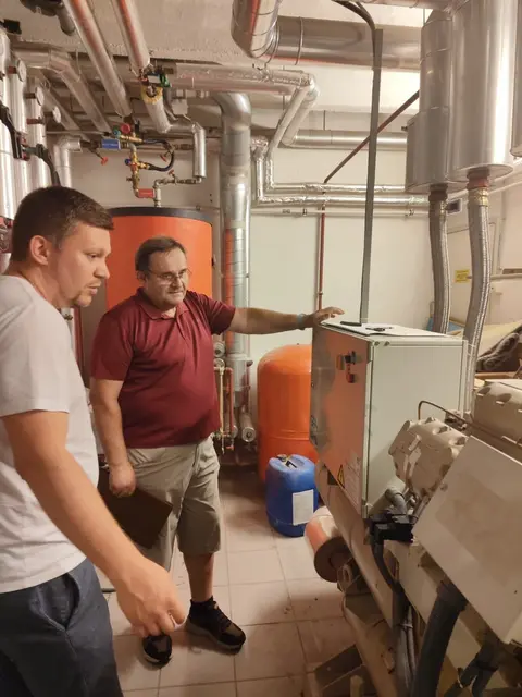 Christian Bogner, Amtsleiter von Höhnhart,  und Energieberater Franz Strasser. | Foto: KEM Inn Kobernaußerwald
