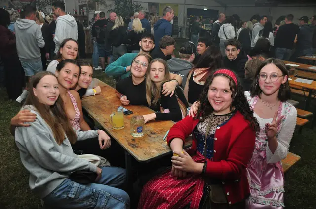 Beste Stimmung im Festzelt ist wieder garantiert. | Foto: Freiwillige Feuerwehr Aue