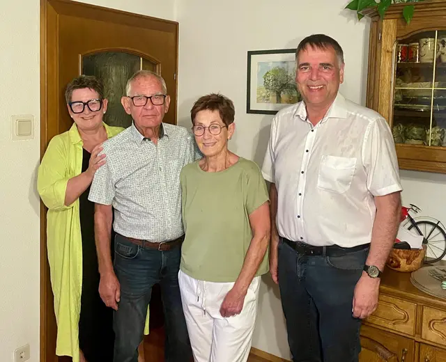 Gabriele Forster, Erich Forster, Sonja Forster, Bgm. Thomas Raidl
 | Foto: Marktgemeinde Sonntagberg