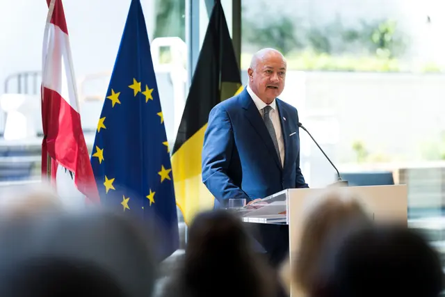 Seit Freitag 10 Uhr wurde mit Unterstützung von Bundeskanzler Christian Stocker (ÖVP) weiterverhandelt. | Foto: BKA/Christopher Dunker