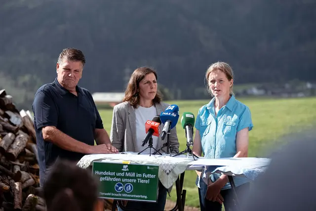 Heidrun Ofner (r.) bangt um die Zukunft ihres Hofes. | Foto: LK Steiermark/Daniel Winter