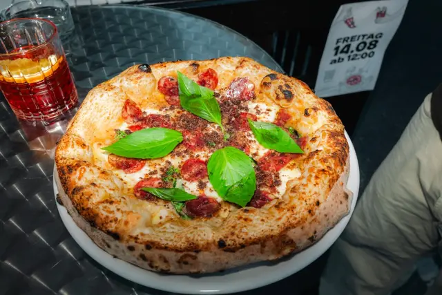 Die neapolitanische Pizza wird von Hand und mit Liebe gemacht.  | Foto: Pizzeria Casè