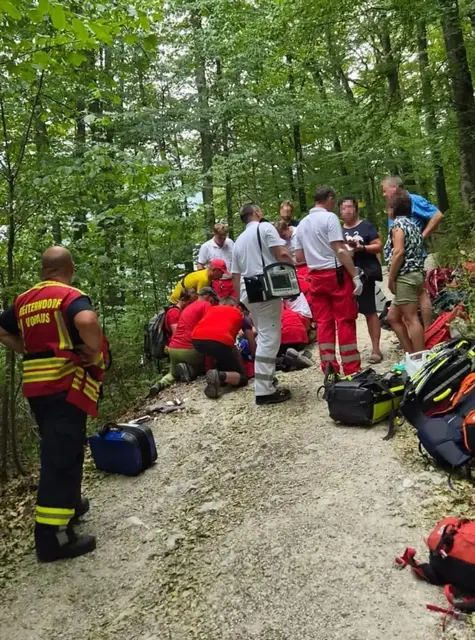 Einsatz auf dem Wanderweg beim Siriuskogl in Bad Ischl. | Foto: Feuerwache Reiterndorf