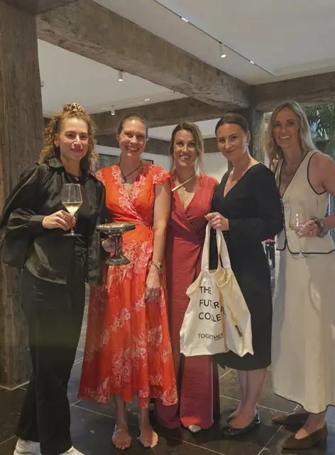 Die Initiatorinnen freuten sich über die gelungene Premiere (v.l.: Lena Sponring, Inhaberin Susanne Mitterer, Stefanie Reitmaier, Laura Peintner, Michaela Kasper-Furtner)