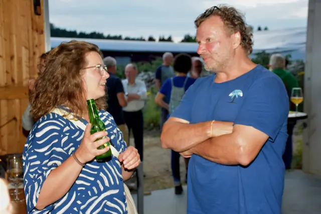 Die Lesung mit Andreas Wurm aus Allerheiligen und Musik vom Duo Farruco im Zirkuszelt am Biohof Luftensteiner in Pabneukirchen war mehr als eine Buchpräsentation. | Foto: Zinterhof