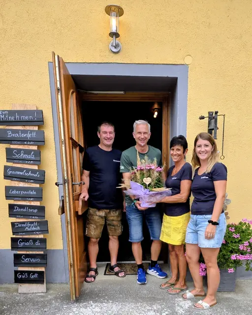 Hermann Dorner, Bgm. Michael Strasser, Sigrid, Dorner, Kristina Dorner; | Foto: GM Weinburg