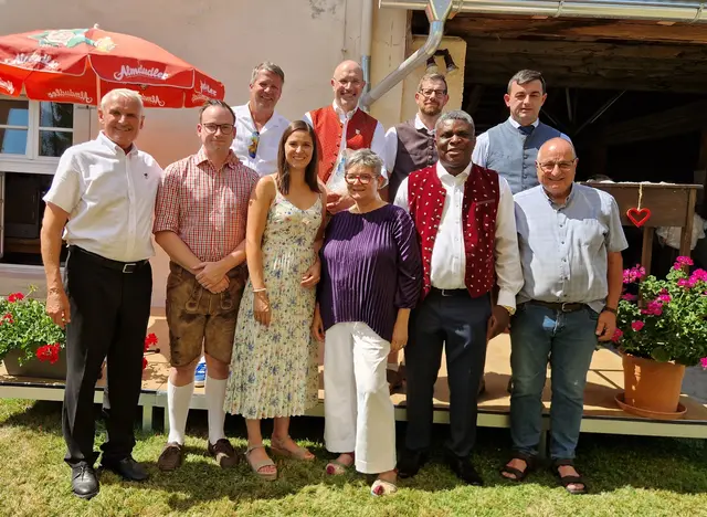 Ein besonderer Moment beim Pfarrfest war der Abschied von Pfarrer Dr. Sergius Duru, dem für sein Wirken in der Pfarre gedankt wurde. | Foto: Peter Krall