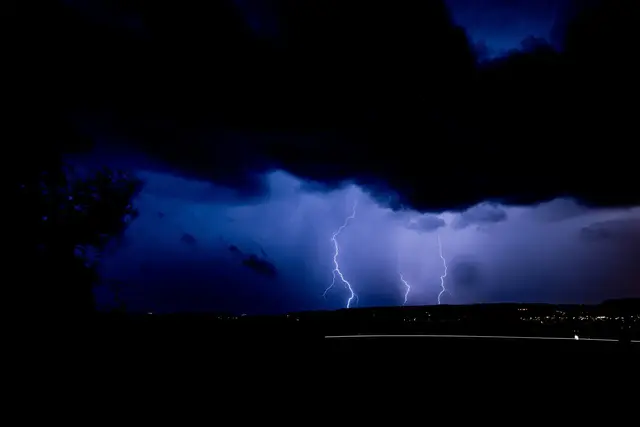 Kräftige Gewitter mit Hagel bis zu fünf Zentimetern und heftigen Windböen mit mehr als 100 km/h drohen in Oberösterreich ab dem späteren Nachmittag.  | Foto: Team Fotokerschi/ Werner Kerschbaummayr
